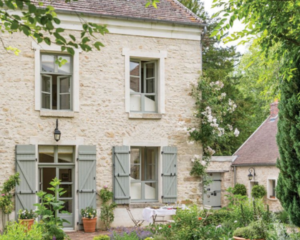 Just Jump Blog Banner - Is it better to rent or buy in France