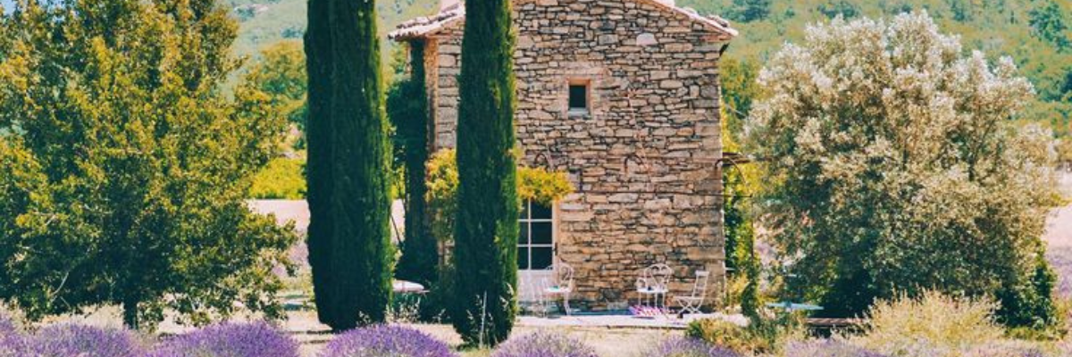 Just Jump Article Banner - Why are French houses so cheap