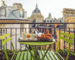 Just Jump Blog Banner - top 5 neighbourhood in Paris for Buyers