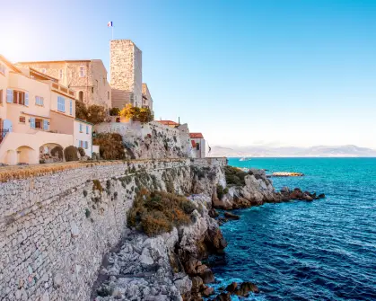 Just Jump Blog Banner - 4 Tax Traps to Avoid for American Expats in France