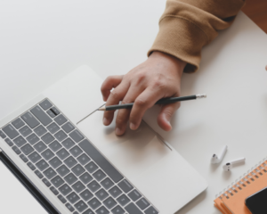 Starting a business in France as an American expat