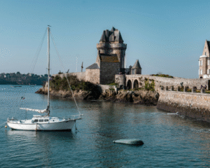 Where do most British expats live in France