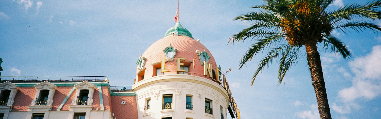 When is the best time to rent an apartment in Nice, France