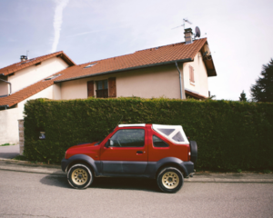 Can you move to France without a car